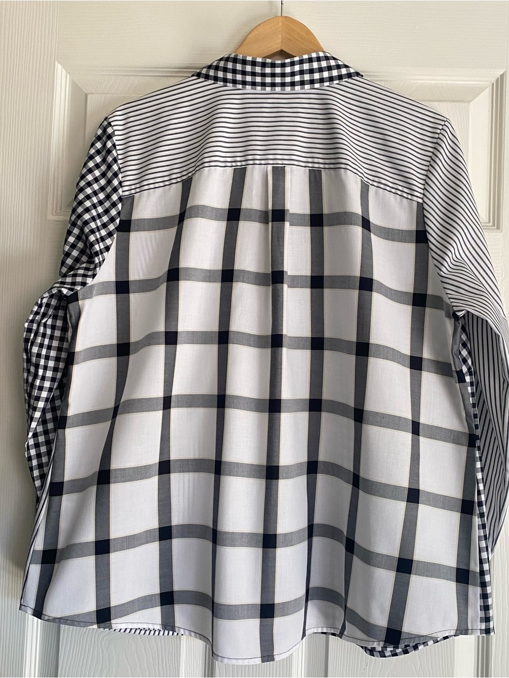 Foxcroft Black & White Mixed-Pattern Button Down Shirt - Picture 2 of 9